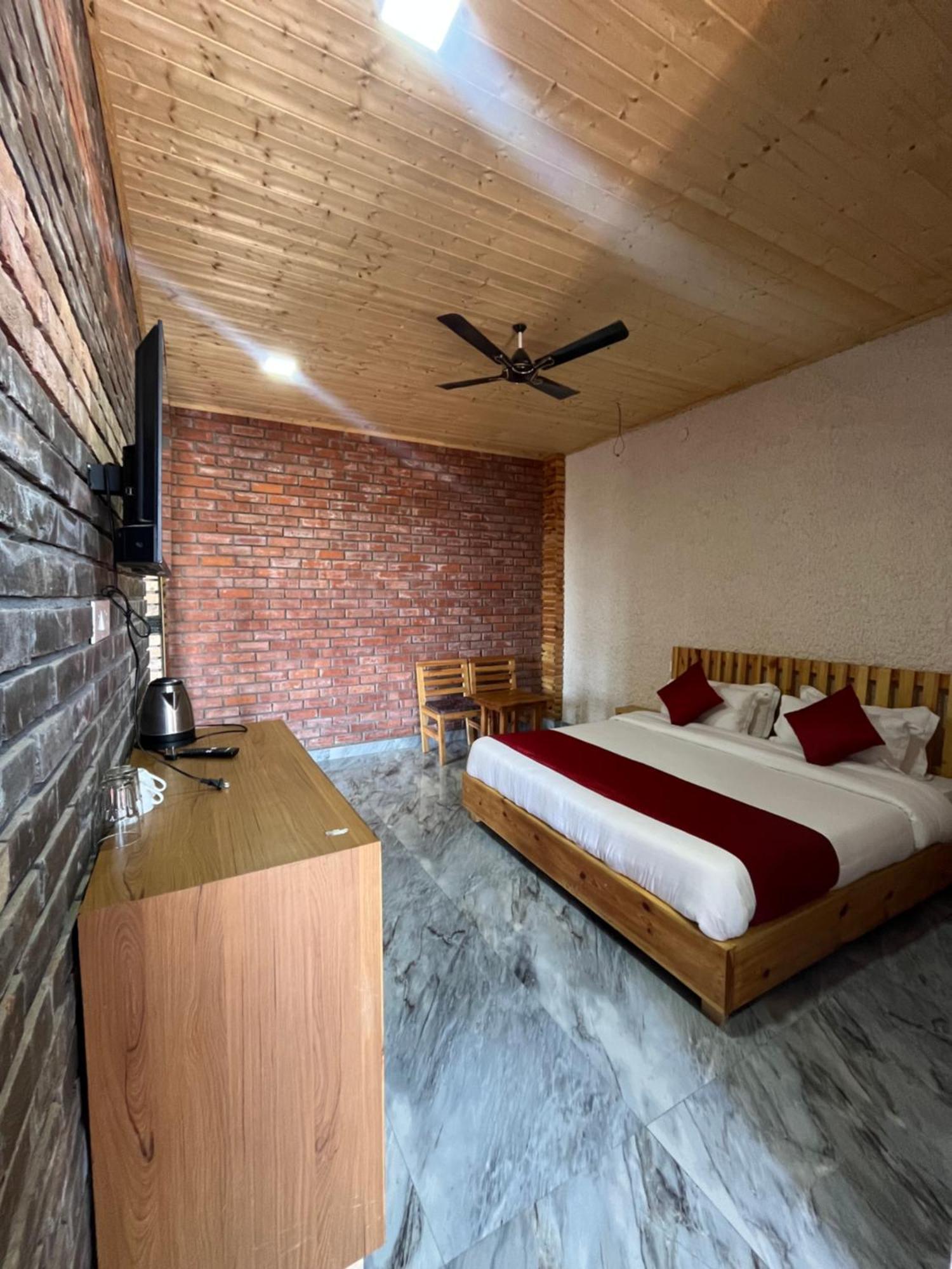 Hotel Paul Villa Bir  Exterior photo