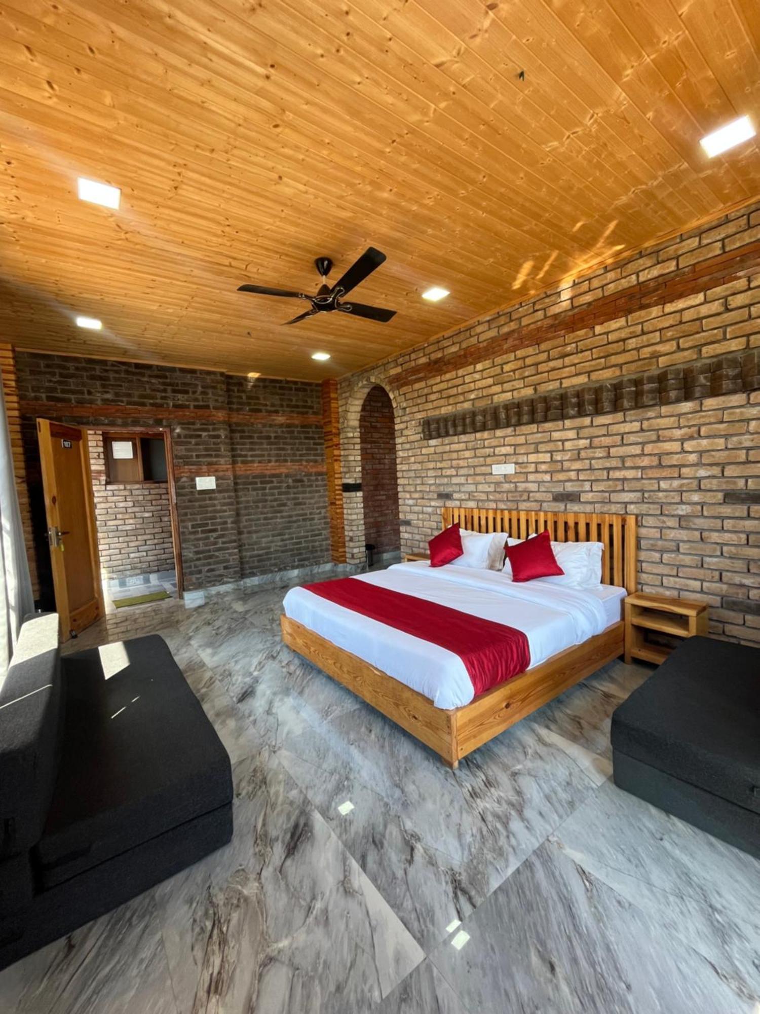 Hotel Paul Villa Bir  Exterior photo